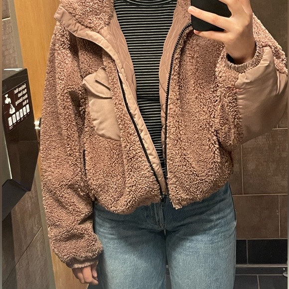 Zara Fleece Pink Jacket - Picture 3 of 7